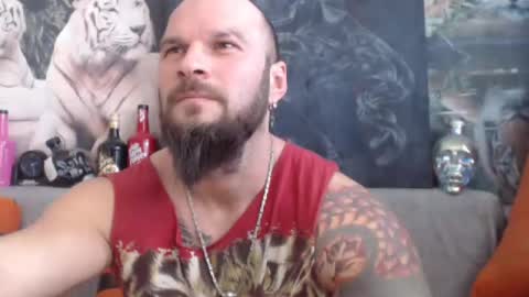 Snapshot of viking_me chatting on February 9, 2025, 11:47 am viking online show from February 9, 2025, 11:47 am