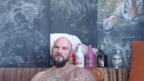Snapshot of viking_me chatting on September 19, 2025, 7:10 am viking online show from September 19, 2025, 7:10 am