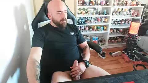 Snapshot of vikingc0ck_ chatting on November 3, 2025, 4:08 pm vikingc0ck_ online show from November 3, 2025, 4:08 pm