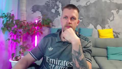 vikingchrisss online show from June 9, 2026, 10:38 am