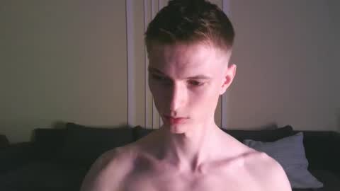 Max online show from October 1, 2025, 6:36 pm