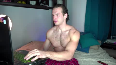 Snapshot of viktor_secret chatting on February 24, 2025, 3:55 am fansly  VITEKsecret online show from February 24, 2025, 3:55 am