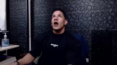 Viktor Herrera online show from February 13, 2025, 1:08 am