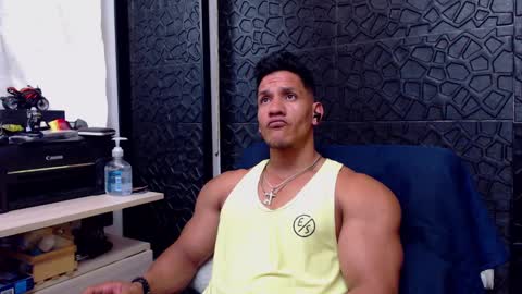 Viktor Herrera online show from March 12, 2025, 4:24 pm