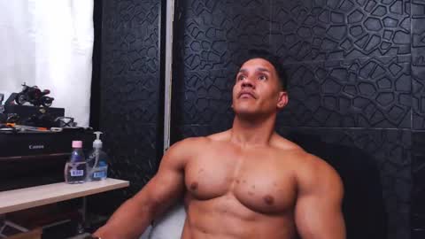 Viktor Herrera online show from September 8, 2025, 4:50 pm