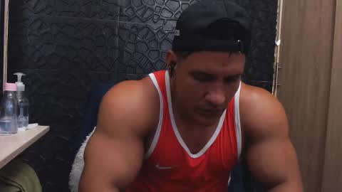 Viktor Herrera online show from November 6, 2025, 4:13 am