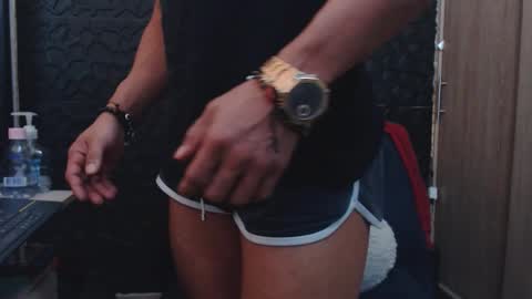 Viktor Herrera online show from December 5, 2025, 7:10 pm