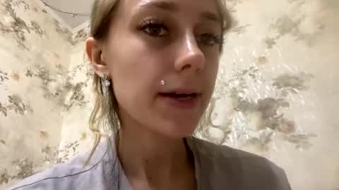 Sweett online show from May 15, 2026, 11:34 pm