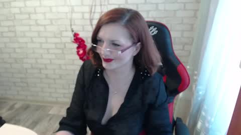 Snapshot of vikualex69 chatting on March 12, 2025, 8:30 am vikualex69 online show from March 12, 2025, 8:30 am