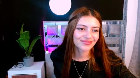 viky_evanss online show from October 14, 2025, 7:36 pm