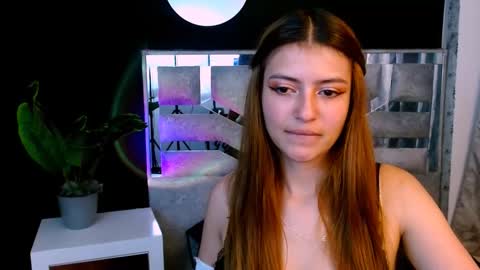 viky_evanss online show from November 13, 2025, 7:24 pm