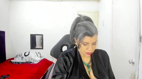 VIKY ADAMS online show from September 25, 2025, 12:20 pm