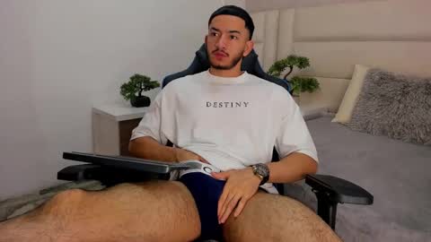 Snapshot of vilaty_makris chatting on September 16, 2025, 3:13 pm Vitaly online show from September 16, 2025, 3:13 pm