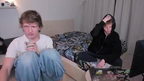 Dimoooooon online show from October 6, 2025, 10:18 pm