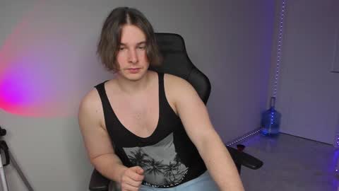 Vincent Strong online show from December 13, 2024, 1:44 pm