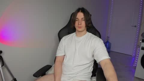 Vincent Strong online show from December 20, 2024, 8:38 am