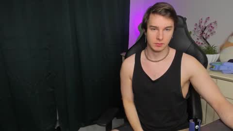 Vincent Strong online show from November 5, 2025, 9:20 am