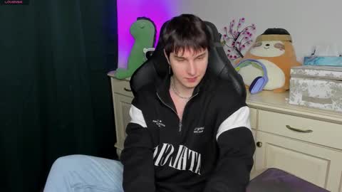 Vincent Strong online show from February 8, 2026, 6:00 pm