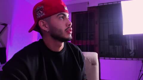 Vincent online show from December 2, 2025, 3:23 am