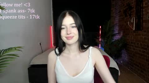 Vinessa online show from February 6, 2026, 7:50 pm