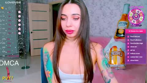 Vinkiepinkie online show from October 2, 2025, 3:41 pm