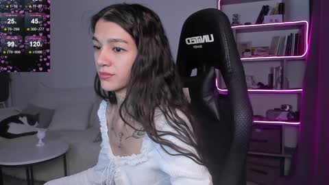 vinkitinkii online show from December 19, 2024, 7:07 am