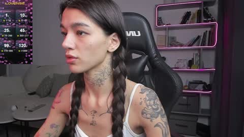 vinkitinkii online show from January 13, 2025, 9:41 am