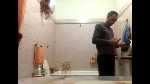 Zenith online show from November 10, 2025, 11:59 pm