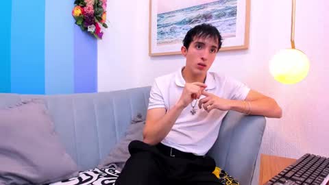 vinniematte online show from February 19, 2025, 2:55 am