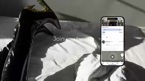 Diva Silvia online show from December 19, 2025, 4:14 pm