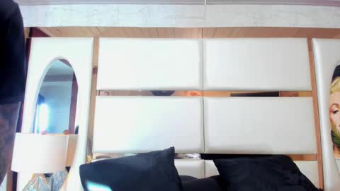 ---Vinzen--- online show from October 22, 2025, 4:29 pm