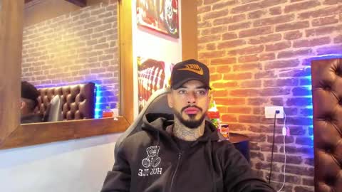 ---Vinzen--- online show from November 5, 2025, 4:45 am