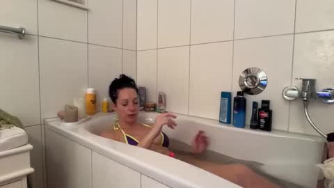 Snapshot of viola_beck chatting on February 13, 2026, 6:15 pm Vio online show from February 13, 2026, 6:15 pm