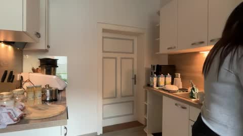 Snapshot of viola_beck chatting on March 26, 2026, 10:43 am Vio online show from March 26, 2026, 10:43 am