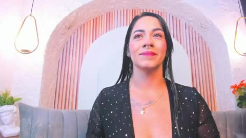 Snapshot of violeet_scottt chatting on May 15, 2026, 10:33 am Violette online show from May 15, 2026, 10:33 am