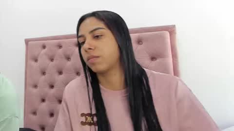 Snapshot of violet_and_myers chatting on September 14, 2025, 1:43 pm Violet and Myers online show from September 14, 2025, 1:43 pm