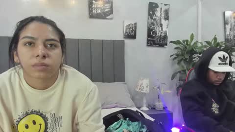 Snapshot of violet_and_myers chatting on September 23, 2025, 11:46 am Violet and Myers online show from September 23, 2025, 11:46 am