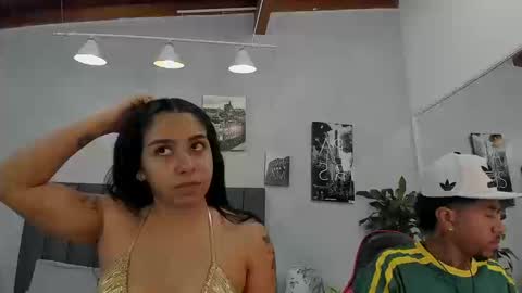 Snapshot of violet_and_myers chatting on September 25, 2025, 1:37 pm Violet and Myers online show from September 25, 2025, 1:37 pm