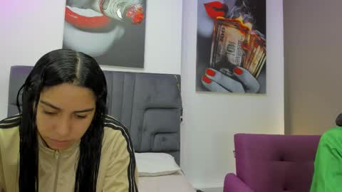 Snapshot of violet_and_myers chatting on October 11, 2025, 11:42 am Violet and Myers online show from October 11, 2025, 11:42 am