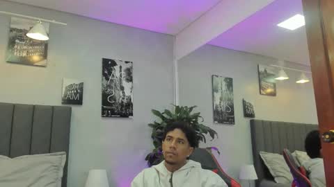 Snapshot of violet_and_myers chatting on November 13, 2025, 10:47 am Violet and Myers online show from November 13, 2025, 10:47 am