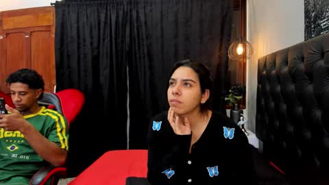 Snapshot of violet_and_myers chatting on November 27, 2025, 10:50 am Violet and Myers online show from November 27, 2025, 10:50 am