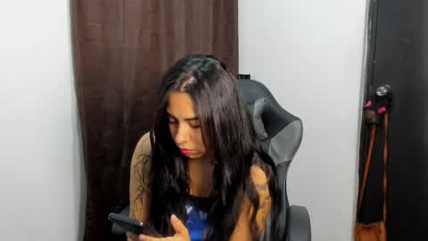 Snapshot of violet_and_myers chatting on December 4, 2025, 1:42 pm Violet and Myers online show from December 4, 2025, 1:42 pm