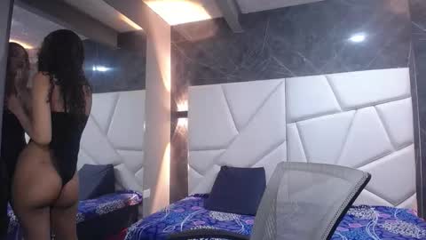 Violet online show from March 16, 2026, 2:21 pm