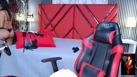 Violet online show from March 1, 2026, 2:08 pm