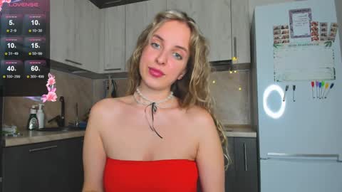 Snapshot of violet_blue_eyes chatting on December 24, 2024, 7:11 pm Violet online show from December 24, 2024, 7:11 pm