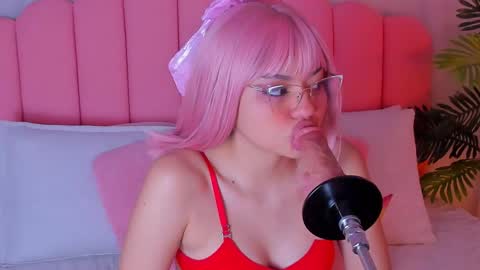 Vio online show from October 17, 2025, 5:37 pm