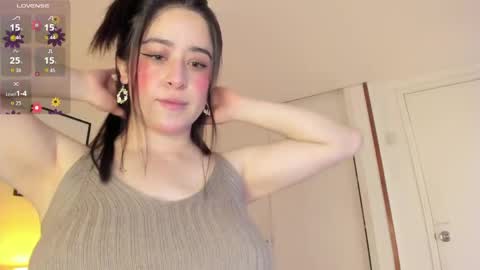 Violet Nova online show from May 16, 2026, 11:31 am