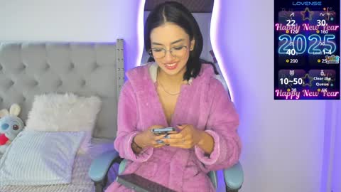 Snapshot of violet_rost chatting on January 6, 2025, 2:14 pm Violet online show from January 6, 2025, 2:14 pm