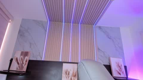 Violeta online show from February 22, 2025, 8:53 pm