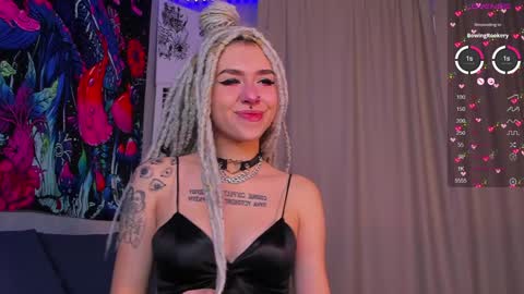 Violet online show from December 8, 2024, 9:35 am